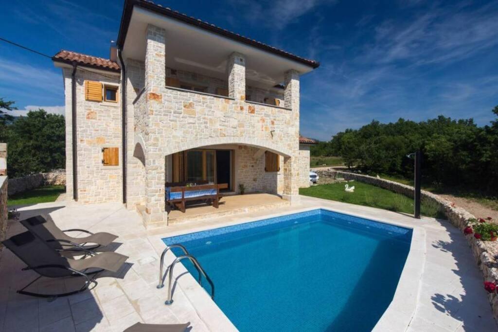 הוילה קראליביצה Stone House Iva מראה חיצוני תמונה