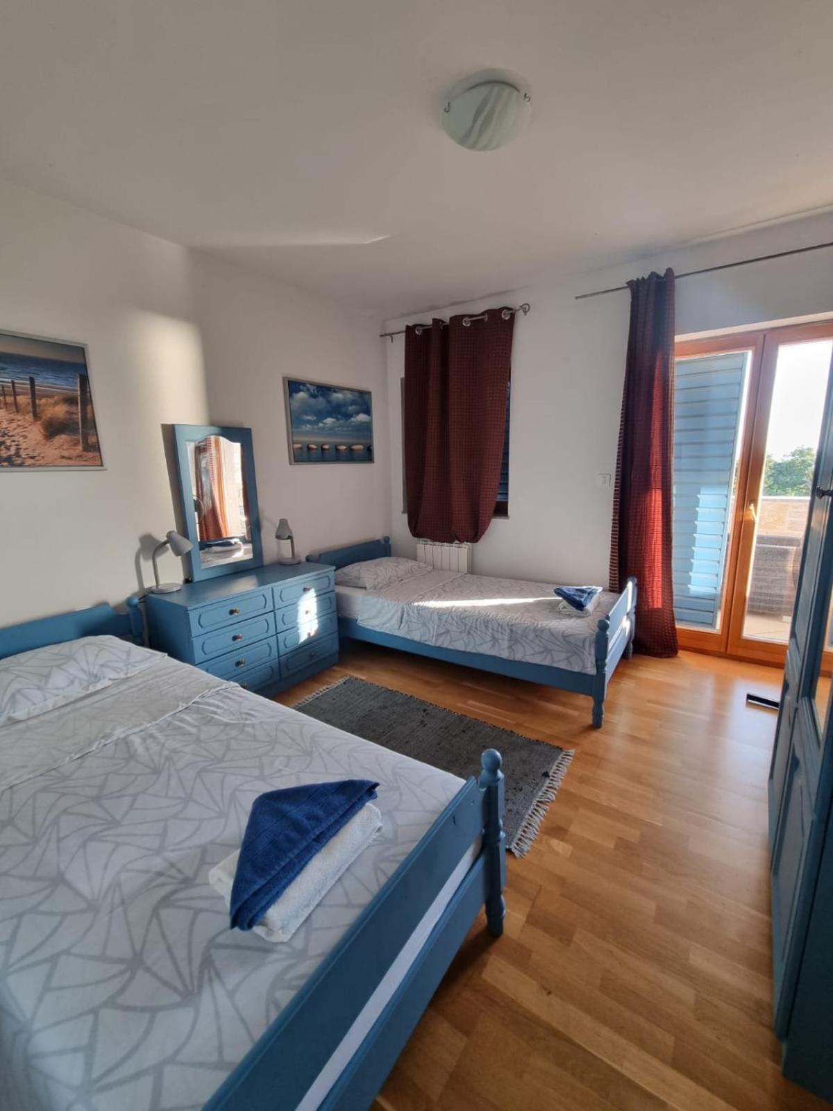 הוילה קראליביצה Stone House Iva מראה חיצוני תמונה